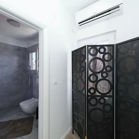 House Bona Sukošan