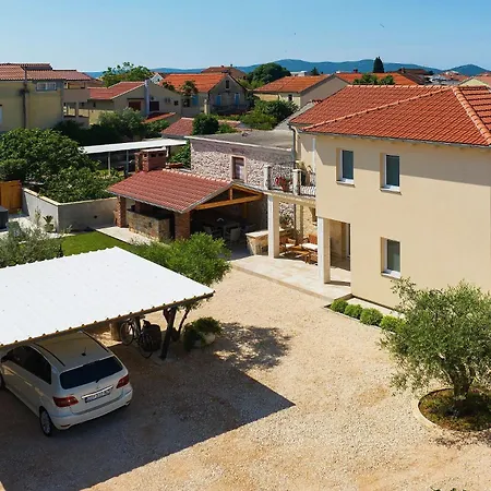 House Bona Σπίτι διακοπών