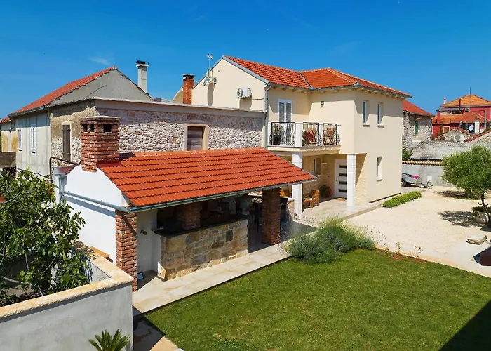 House Bona Vikendica