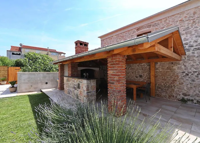 Vikendica House Bona