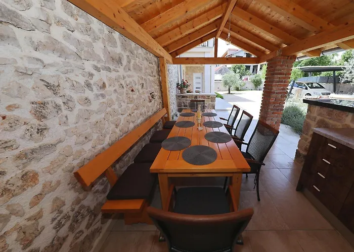 Vikendica House Bona