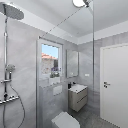 Dom wakacyjny House Bona *