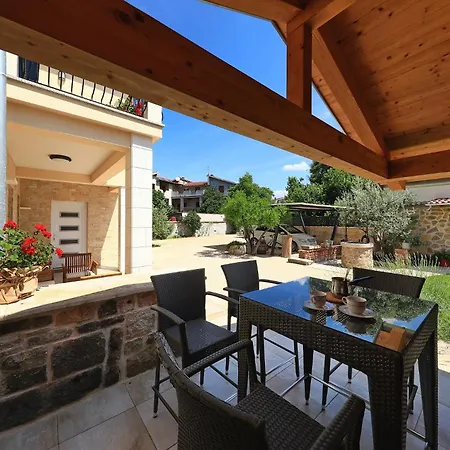 House Bona * Sukošan