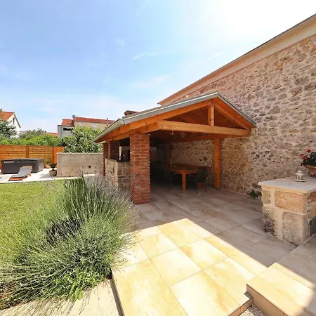 House Bona Hébergement de vacances