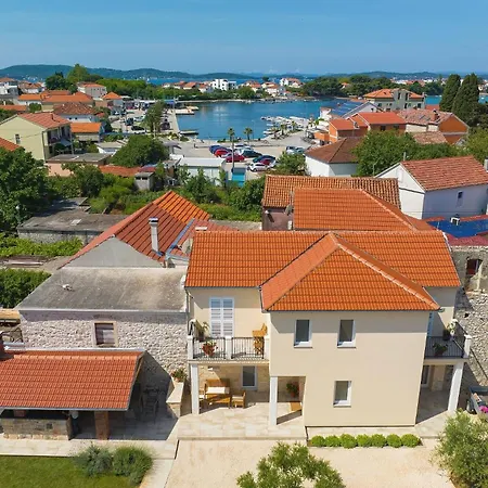 House Bona Dom wakacyjny *