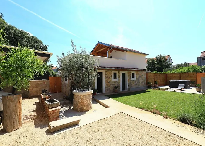 Ferienhaus House Bona *