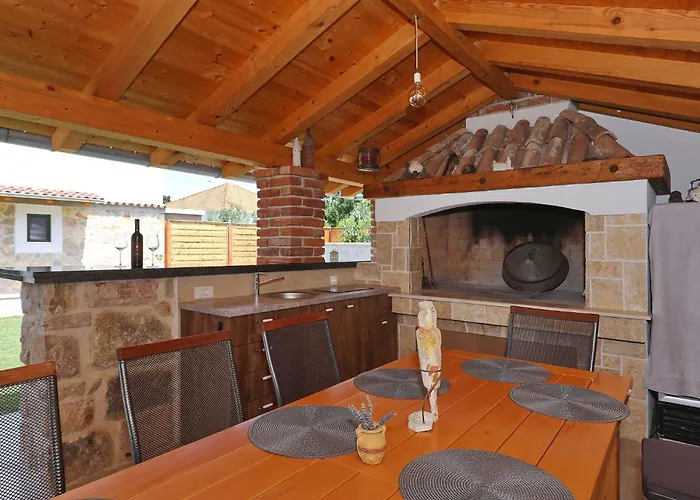 House Bona Ferienhaus *